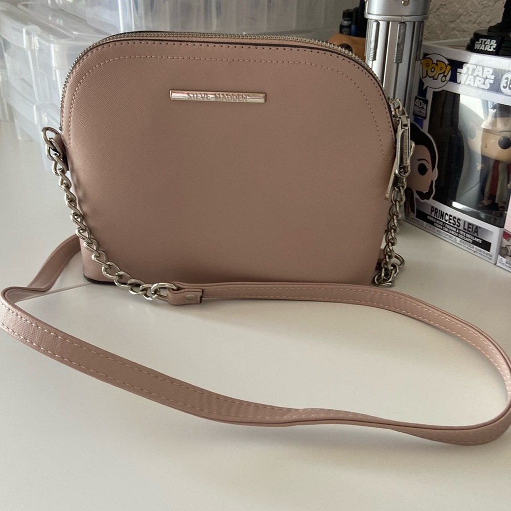 ** CLEARANCE**STEVE MADDEN CROSSBODY PURSE